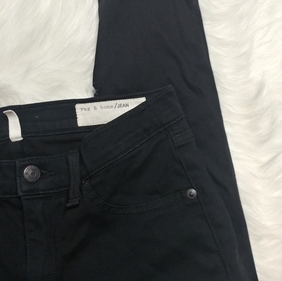 Rag & Bone | The Plush Legging Jean in Black - Picture 13 of 14